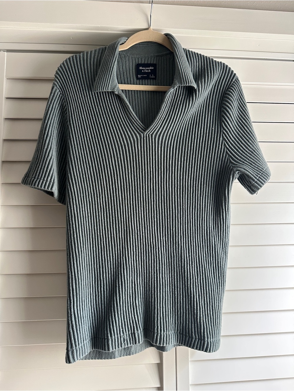 Abercrombie & Fitch Men’s Plisse Johnny Collar Sweater Polo - Picture 3 of 4
